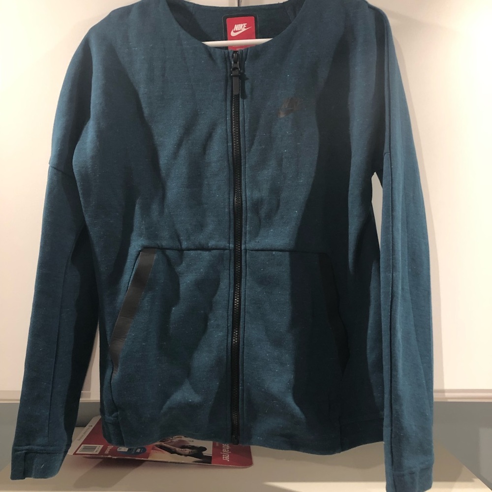 Nike Workout Jacket - Picture 5 of 6